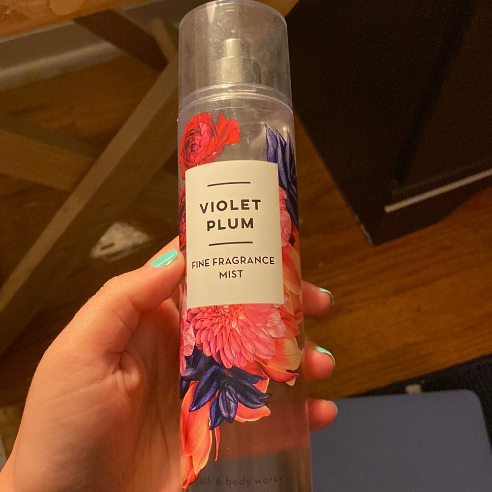 Violet Plum body spray